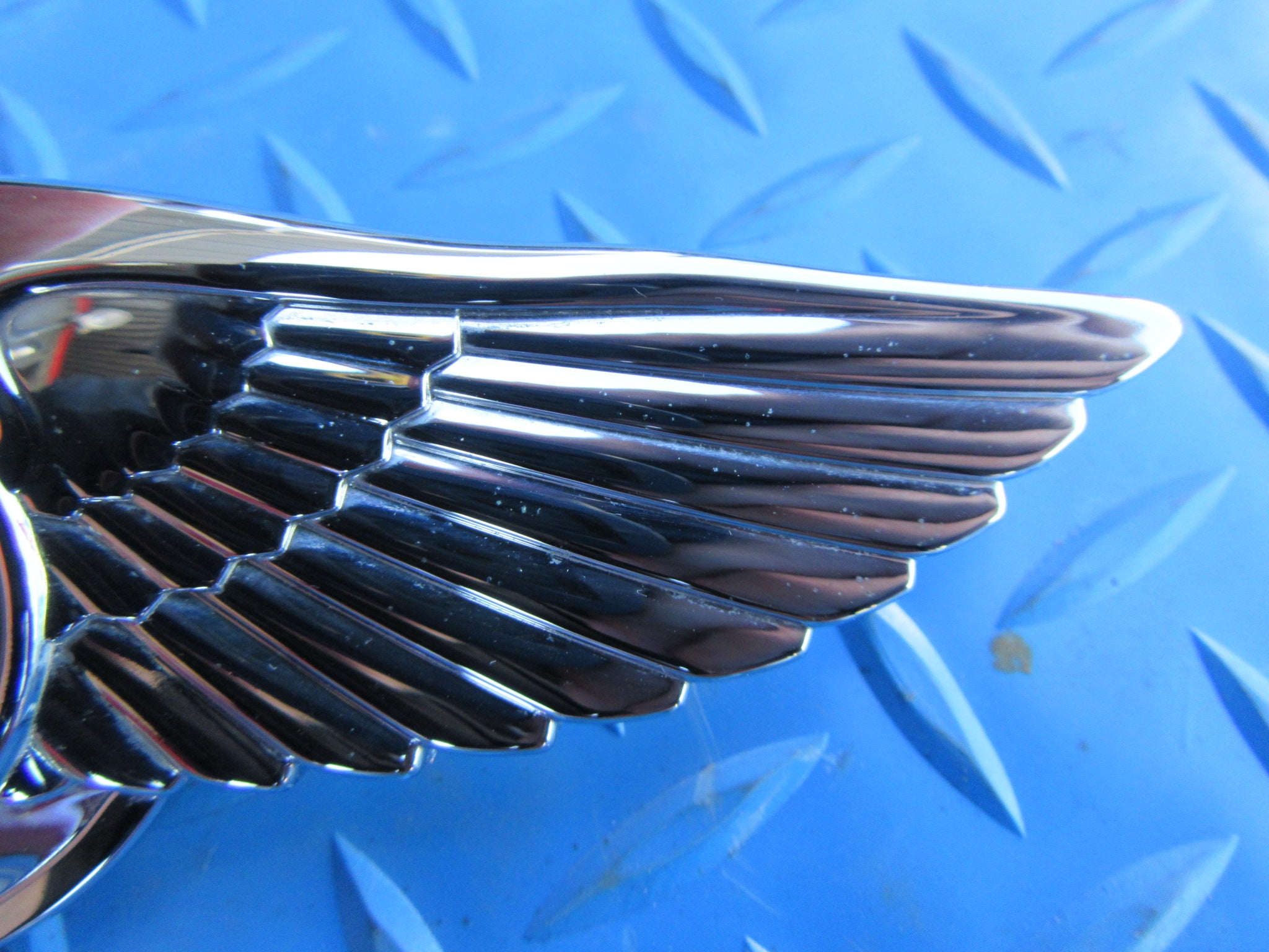 Bentley Continental GT GTC Front B Emblem Wings #2243