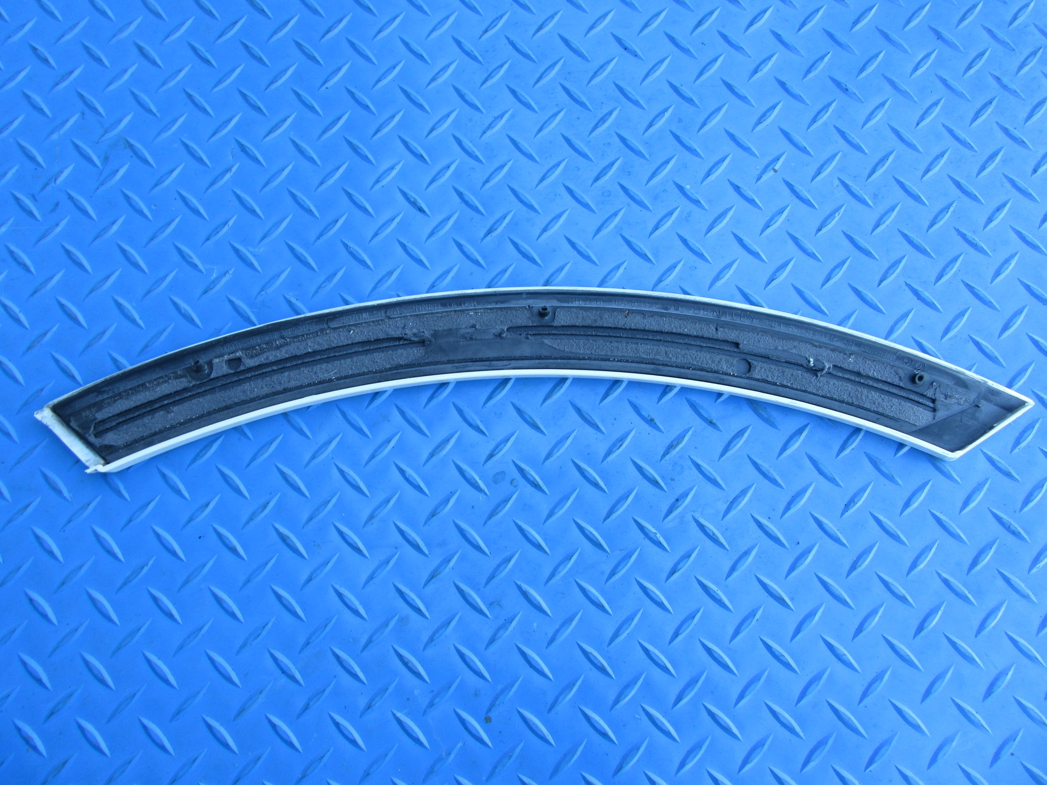 Bentley Bentayga right rear forward wheel arch trim #2242