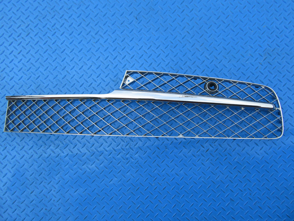 Bentley Continental Flying Spur front bumper left grille #2335