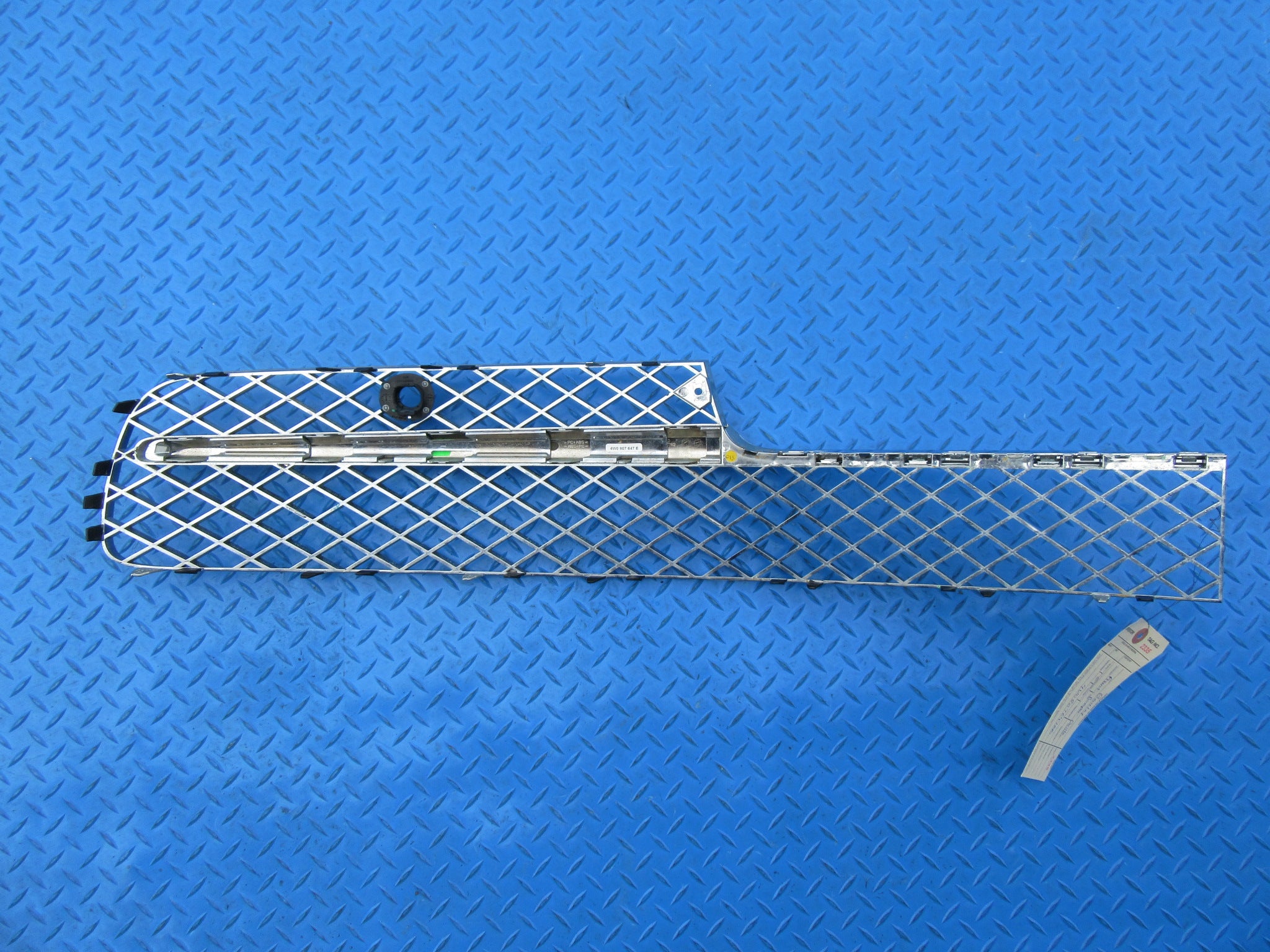 Bentley Continental Flying Spur front bumper left grille #2335