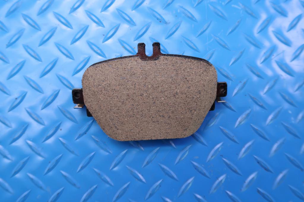 Mercedes E63 AMG S rear brake pads low dust TopEuro #12529