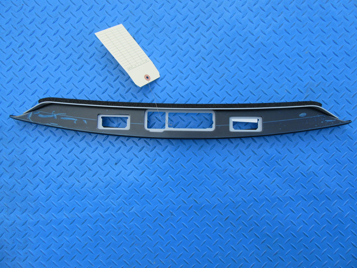 Rolls Royce Cullinan trunk open panel trim #2212