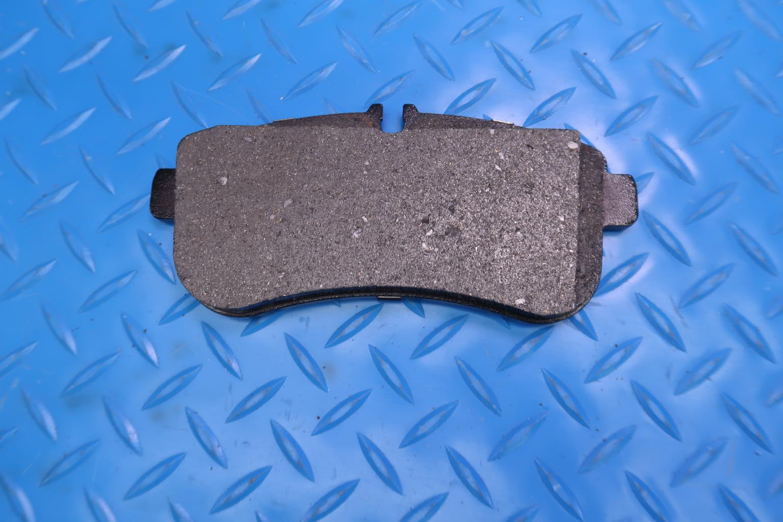 Aston Martin Dbx rear brake pads and rotors TopEuro #12510