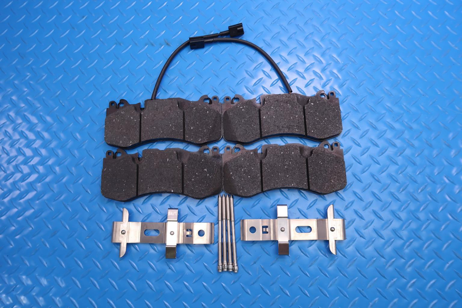 Maserati GranTurismo Gran Turismo Gt front brake pads & rotors TopEuro #12530