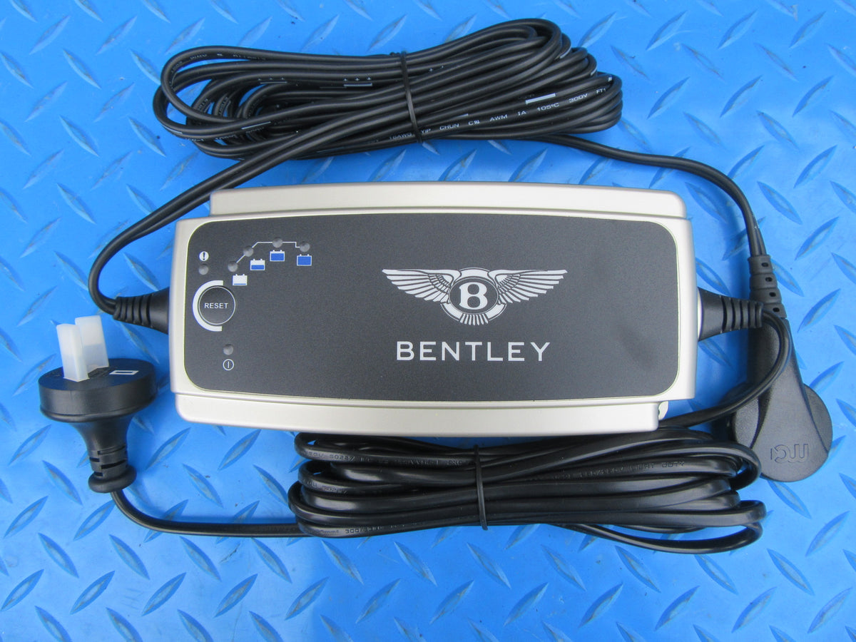 thumbnail image 2 of Magneti Marelli Battery Charger And Maintainer With Ducati Scrambler 800 DDA Connector 2 of 6