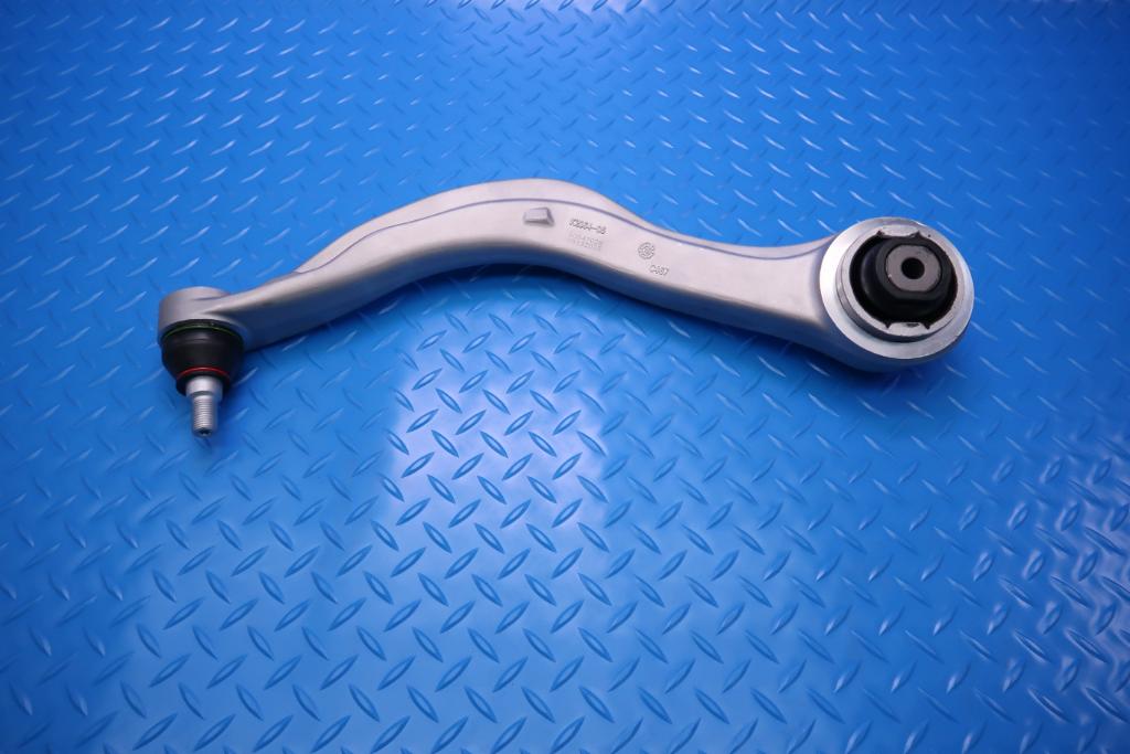 Alfa Romeo Stelvio right lower suspension control arm 1pc #12566