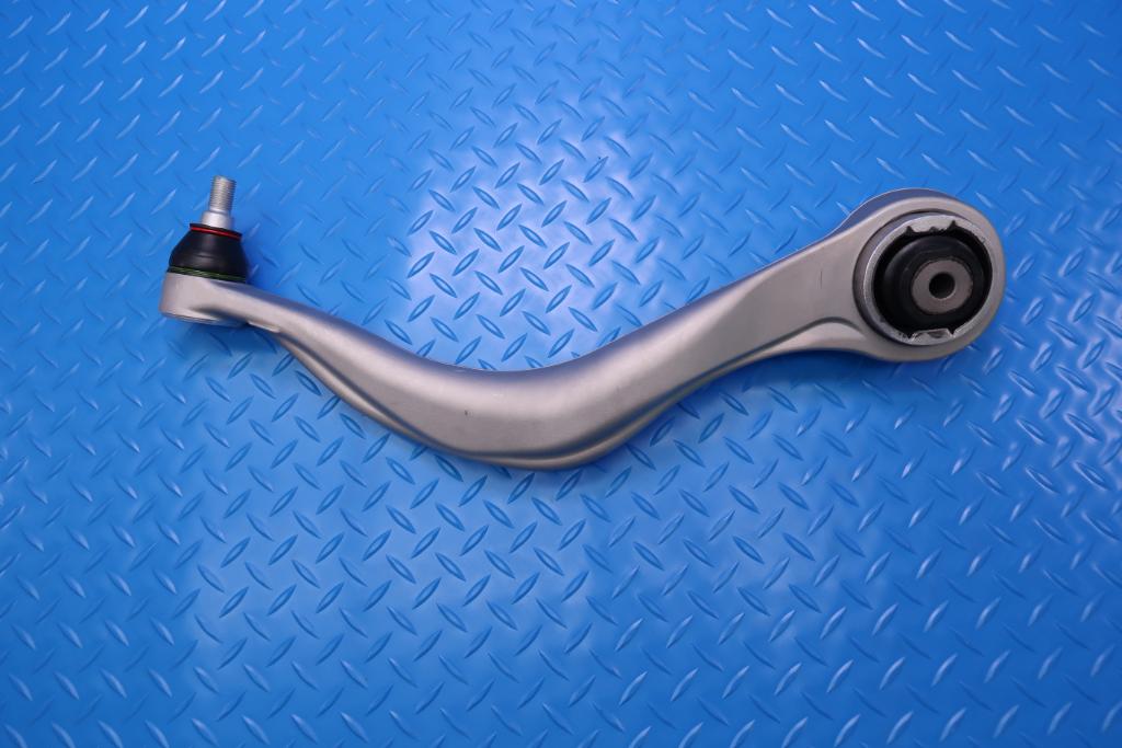 Alfa Romeo Stelvio right lower suspension control arm 1pc #12566