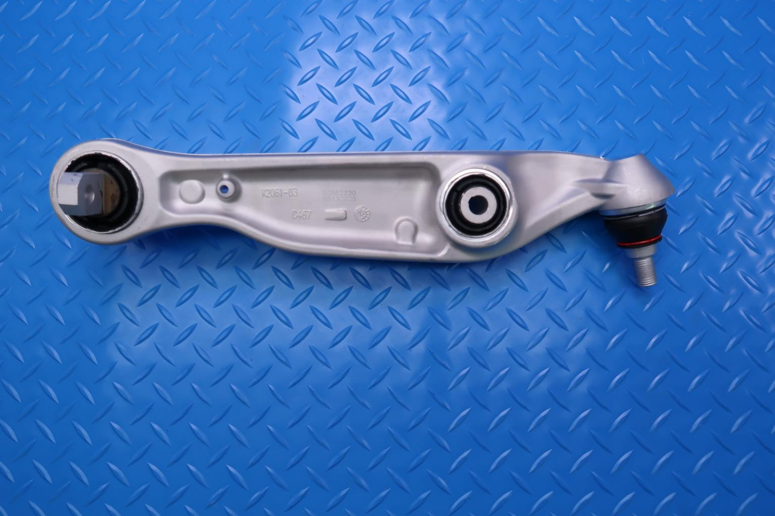 Alfa Romeo Stelvio left lower suspension control arms 2pcs #12567