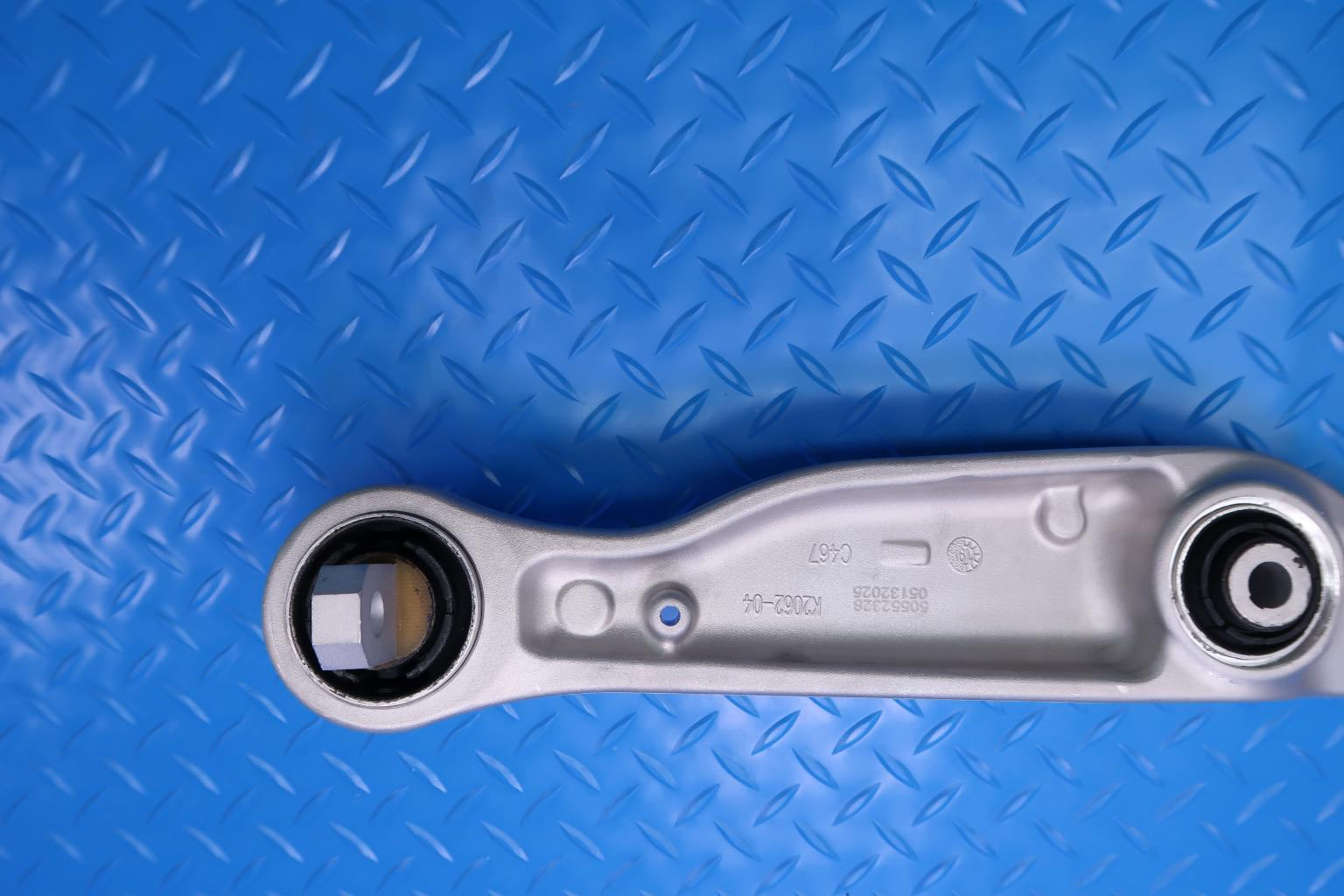 Alfa Romeo Stelvio right lower suspension control arms 2pcs #12568