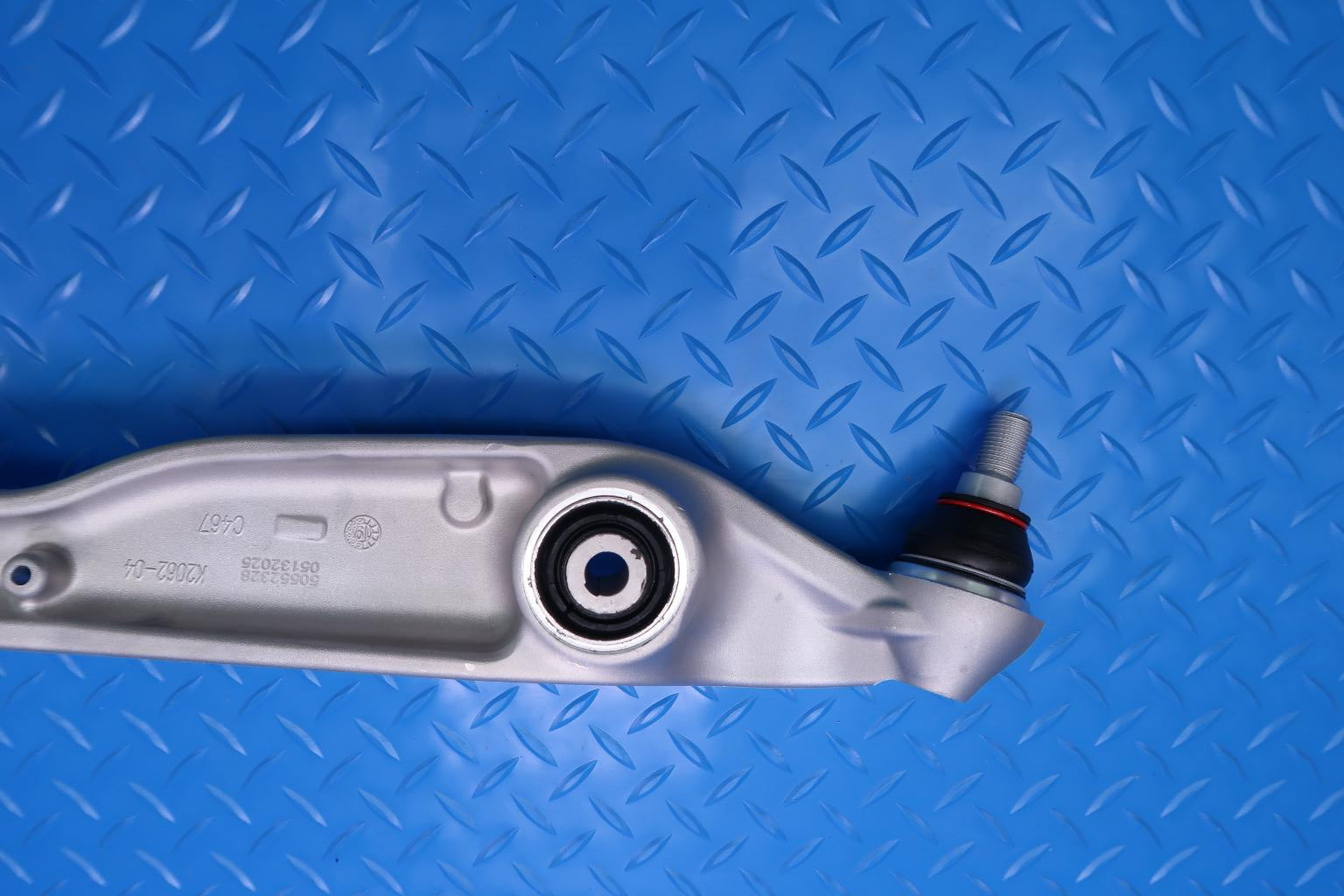 Alfa Romeo Stelvio right lower suspension control arms 2pcs #12568