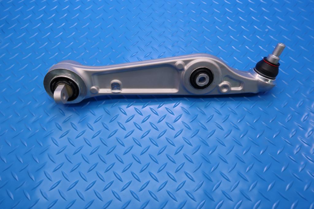 Alfa Romeo Giulia left lower suspension control arms 2pcs #12570