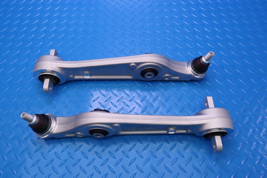 Alfa Romeo Giulia left & right lower suspension control arms 2pcs #12572