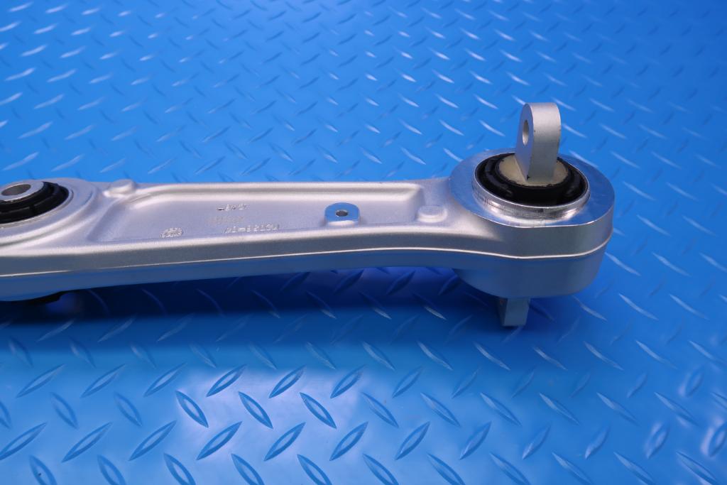 Alfa Romeo Giulia left & right lower suspension control arms 2pcs #12572