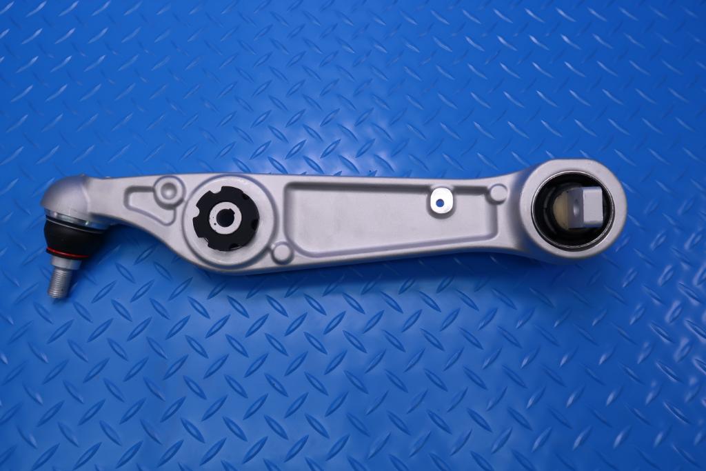 Alfa Romeo Giulia left & right lower suspension control arms 2pcs #12572