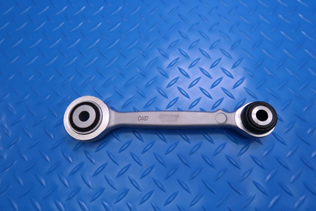 Alfa Romeo Stelvio rear suspension control arm #12578