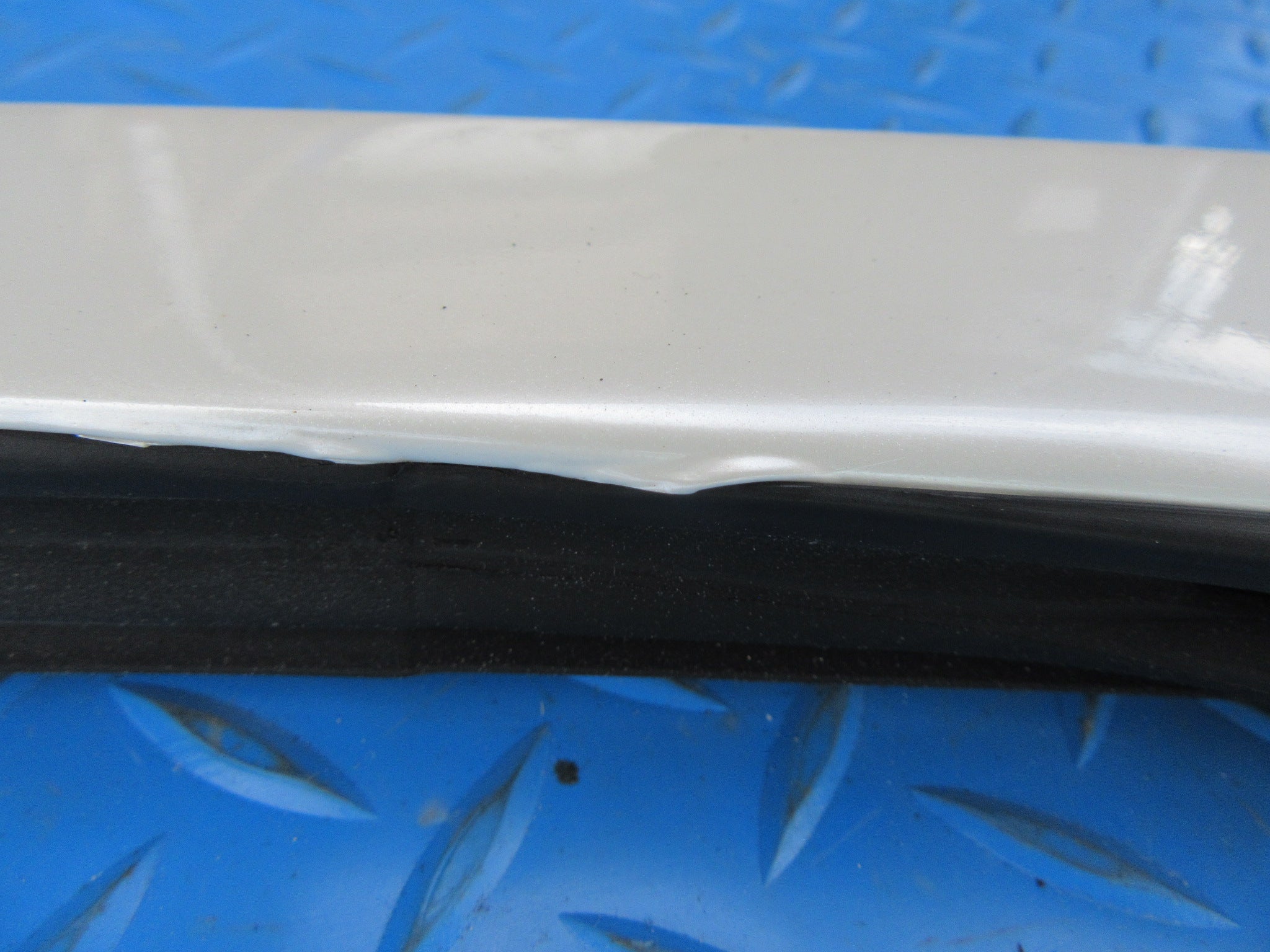 Wraith Trim Rolls Royce Wraith RR05 left side upper roof frame trim #2119 – Alpine ...