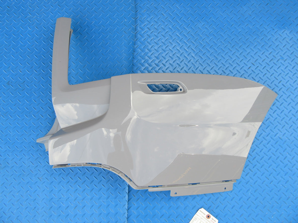 Rolls Royce Cullinan right rear bumper end trim panel #2116
