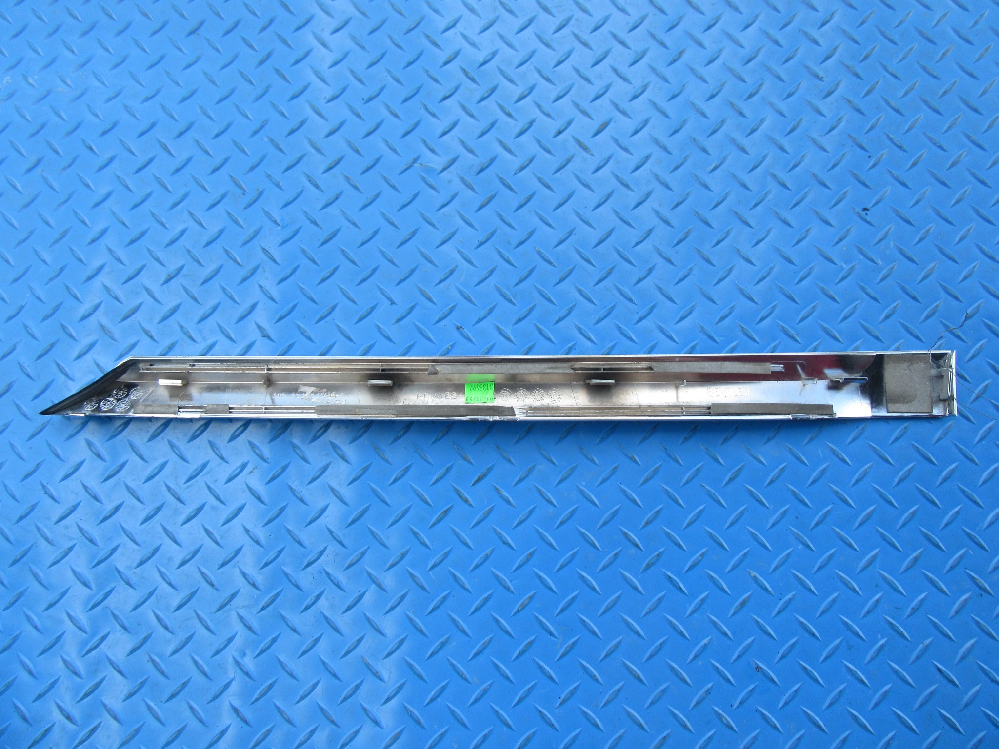 Bentley Continental GT GTC right quarter panel chrome trim #2104