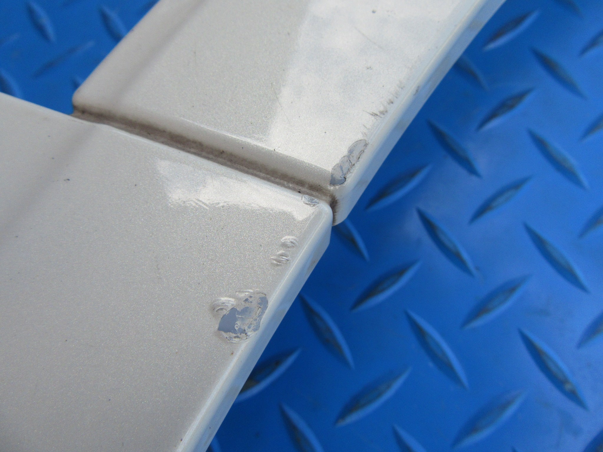 Bentley Bentayga right front wheel arch trim #2101
