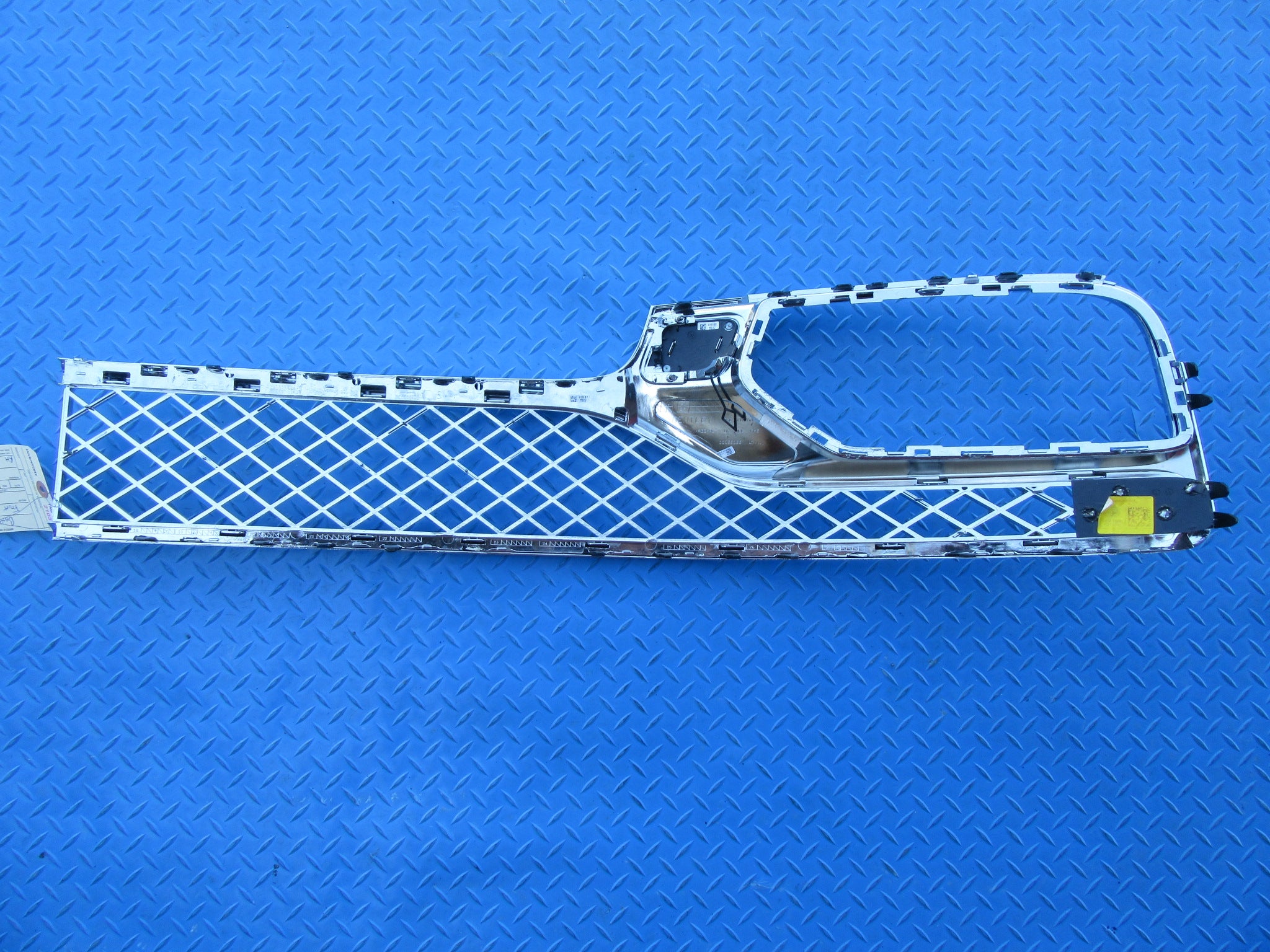 Bentley Continental Flying Spur right front bumper grille #2103