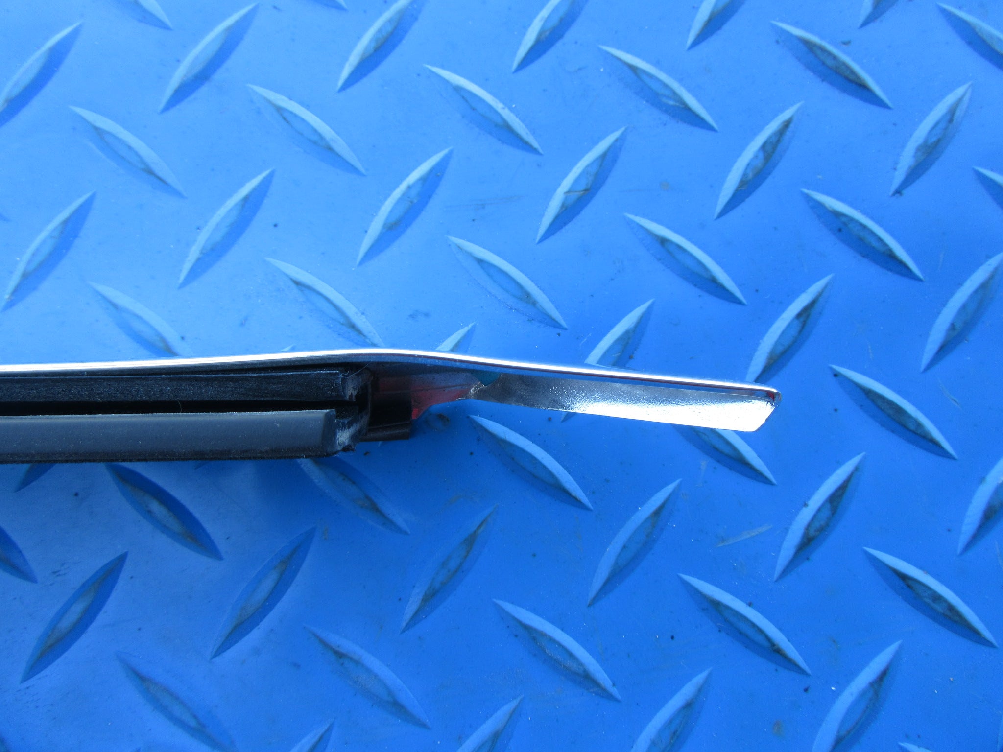 Rolls Royce Ghost right front door window exterior chrome trim #2097