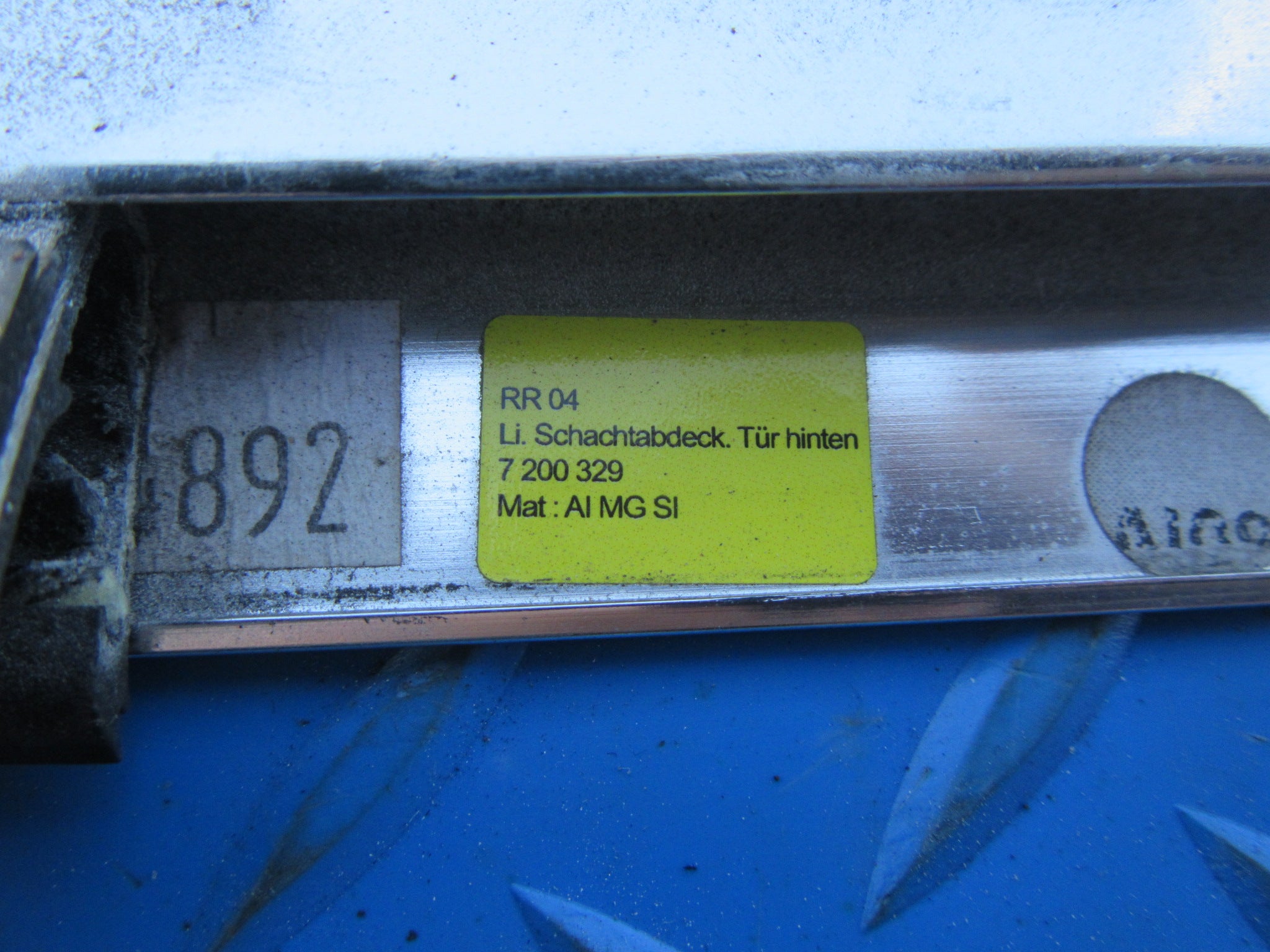Rolls Royce Ghost left rear door lower window trim #2096