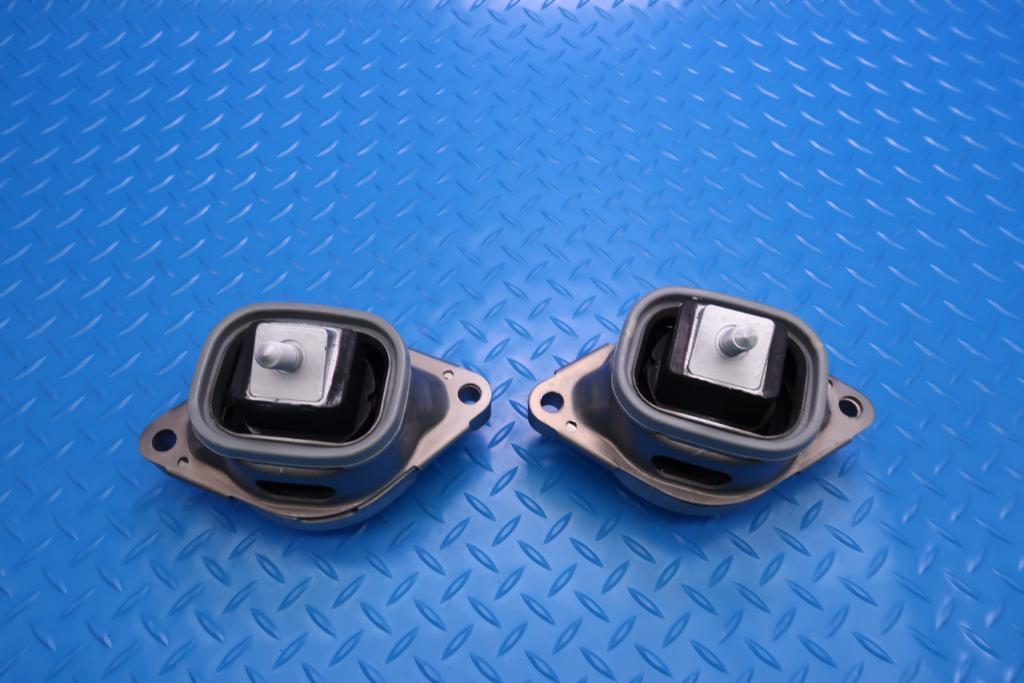 Rolls Royce Phantom left & right engine mounts 2pcs #12649