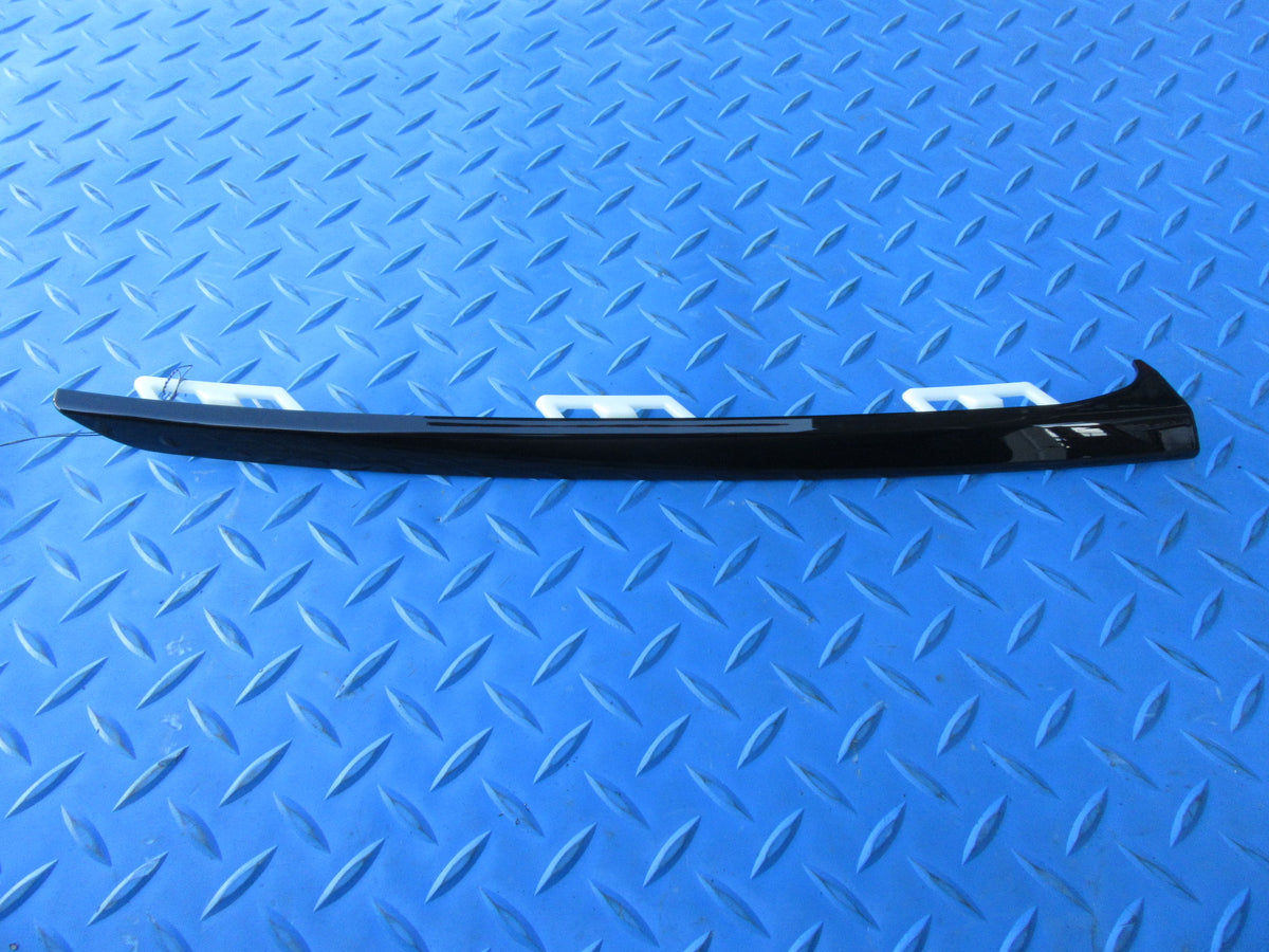 Bentley Bentayga right front bumper trim black #2088