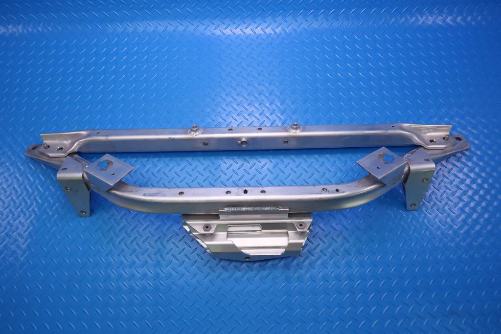 Rolls Royce Ghost Wraith Dawn front center cross member radiator support #12654