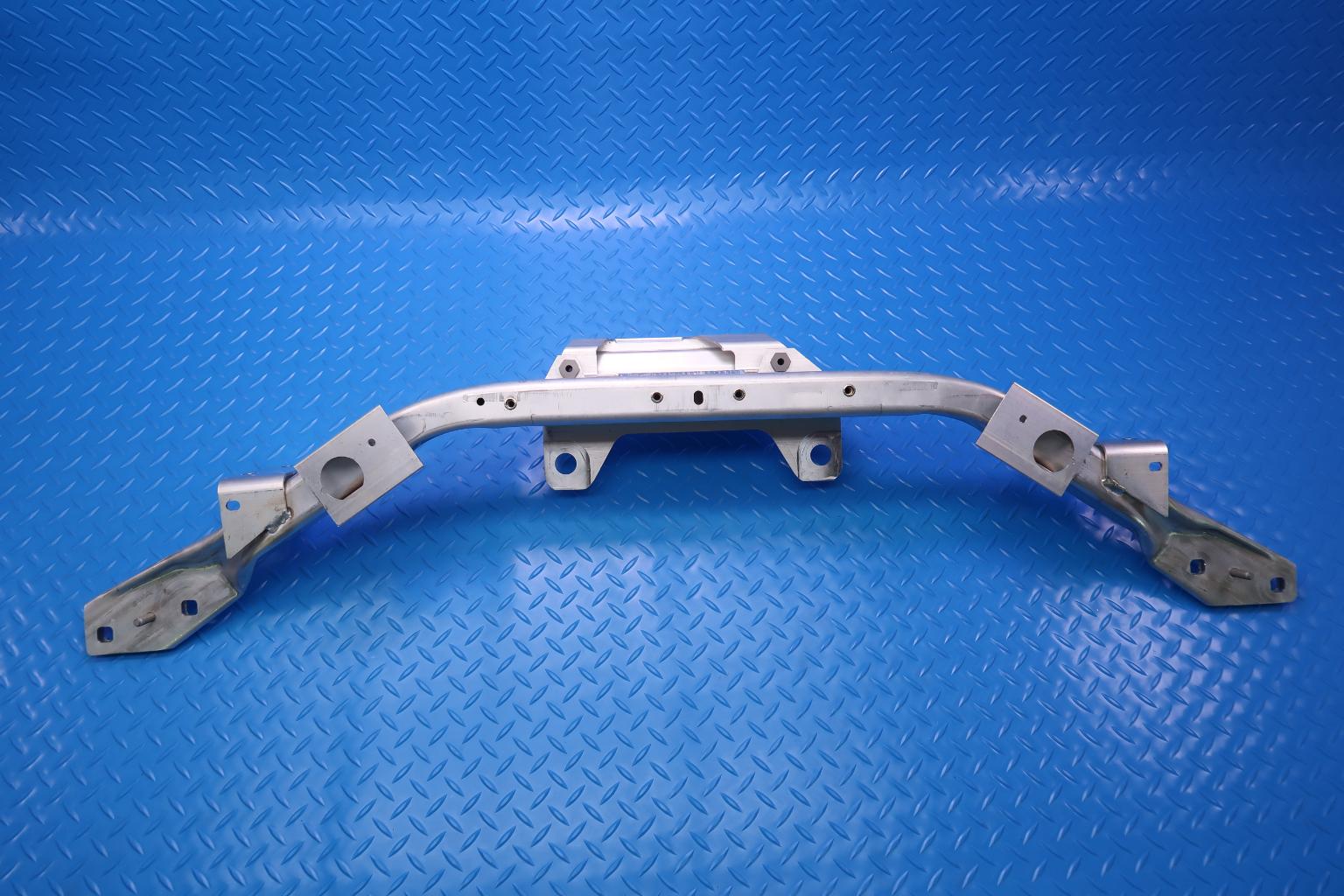 Rolls Royce Ghost Wraith Dawn front center cross member radiator support #12653