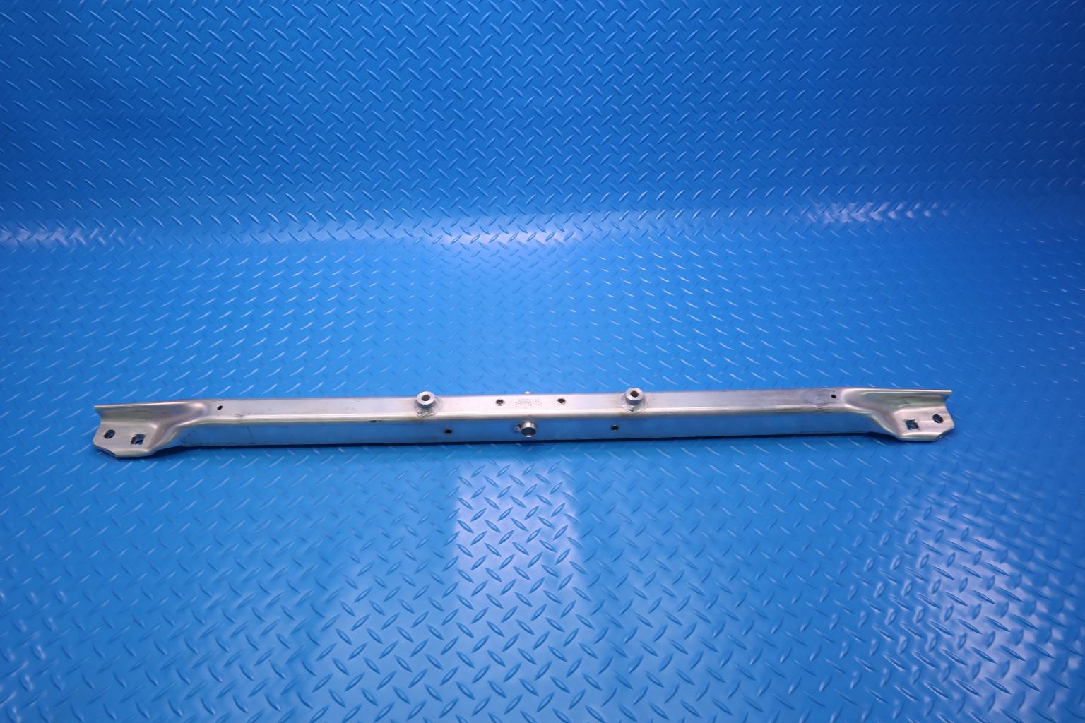 Rolls Royce Ghost Wraith Dawn front center cross member radiator support #12656