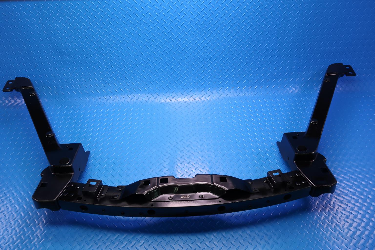 Maserati Quattroporte front cross member #12661