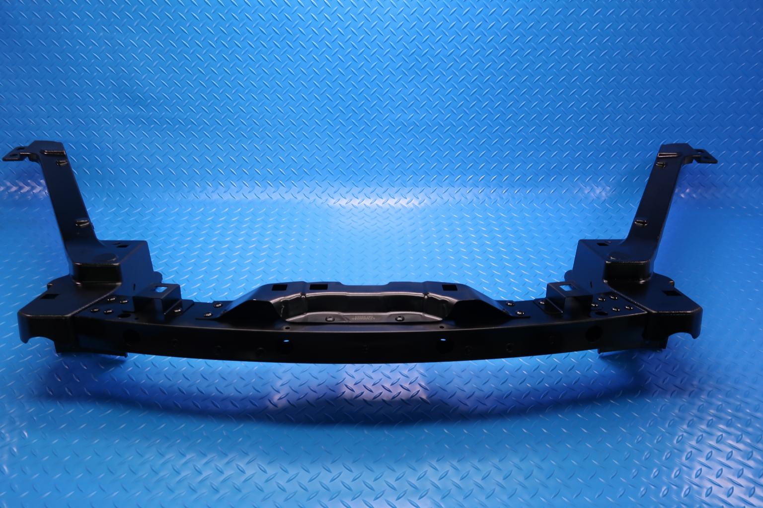Maserati Quattroporte front cross member #12661