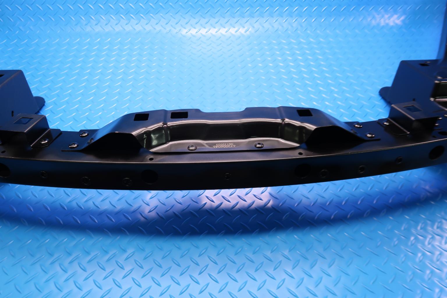 Maserati Quattroporte front cross member #12661