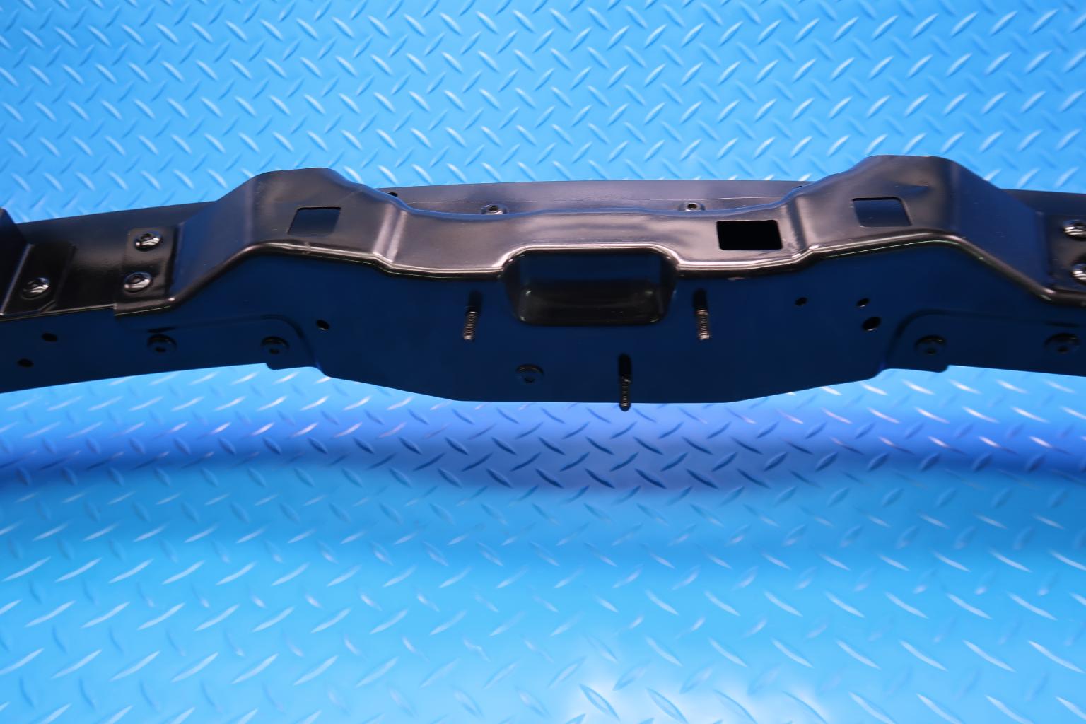 Maserati Quattroporte front cross member #12661