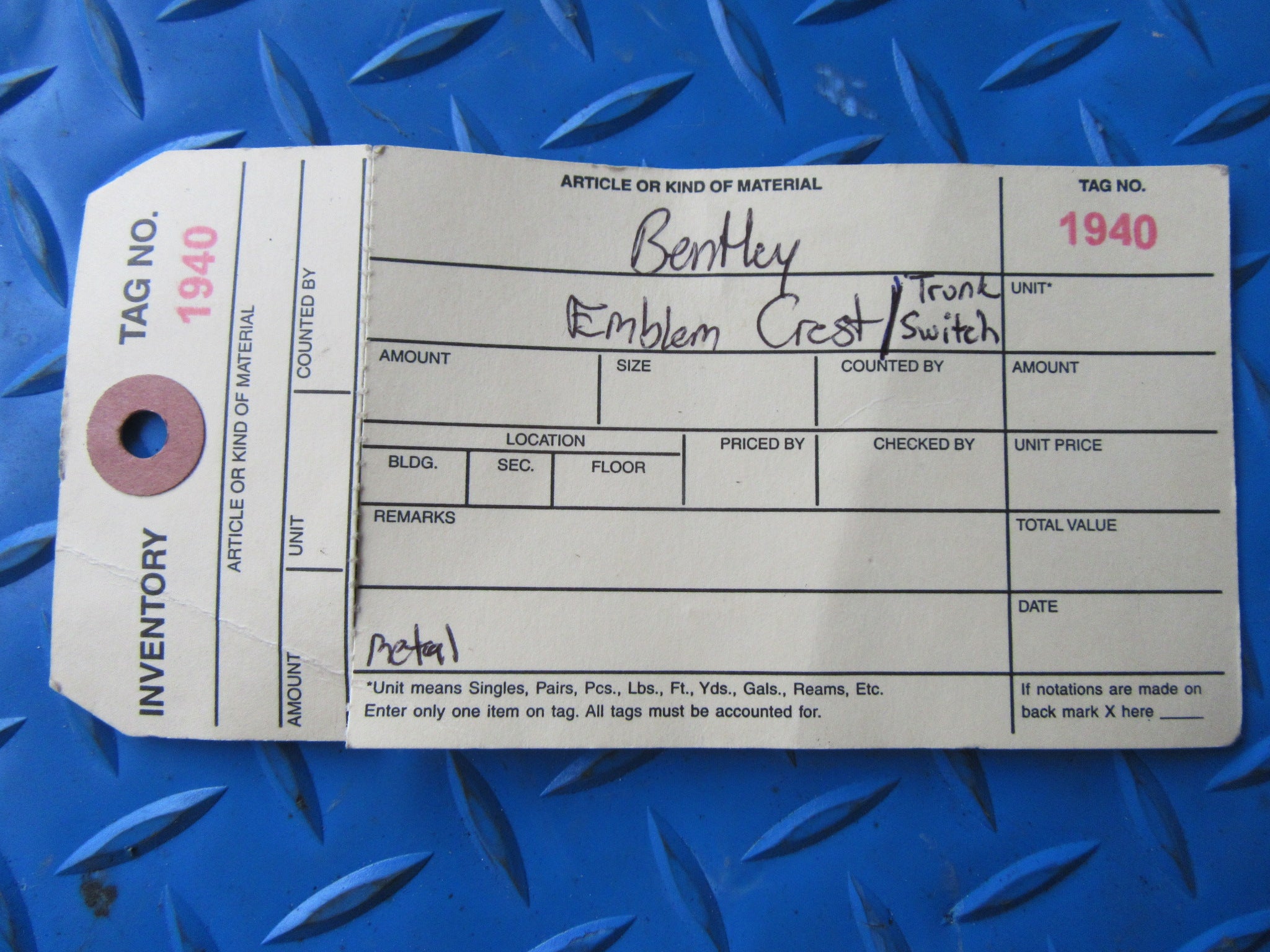 Bentley Continental GT GTC Flying Spur trunk switch badge wings emblem #1940