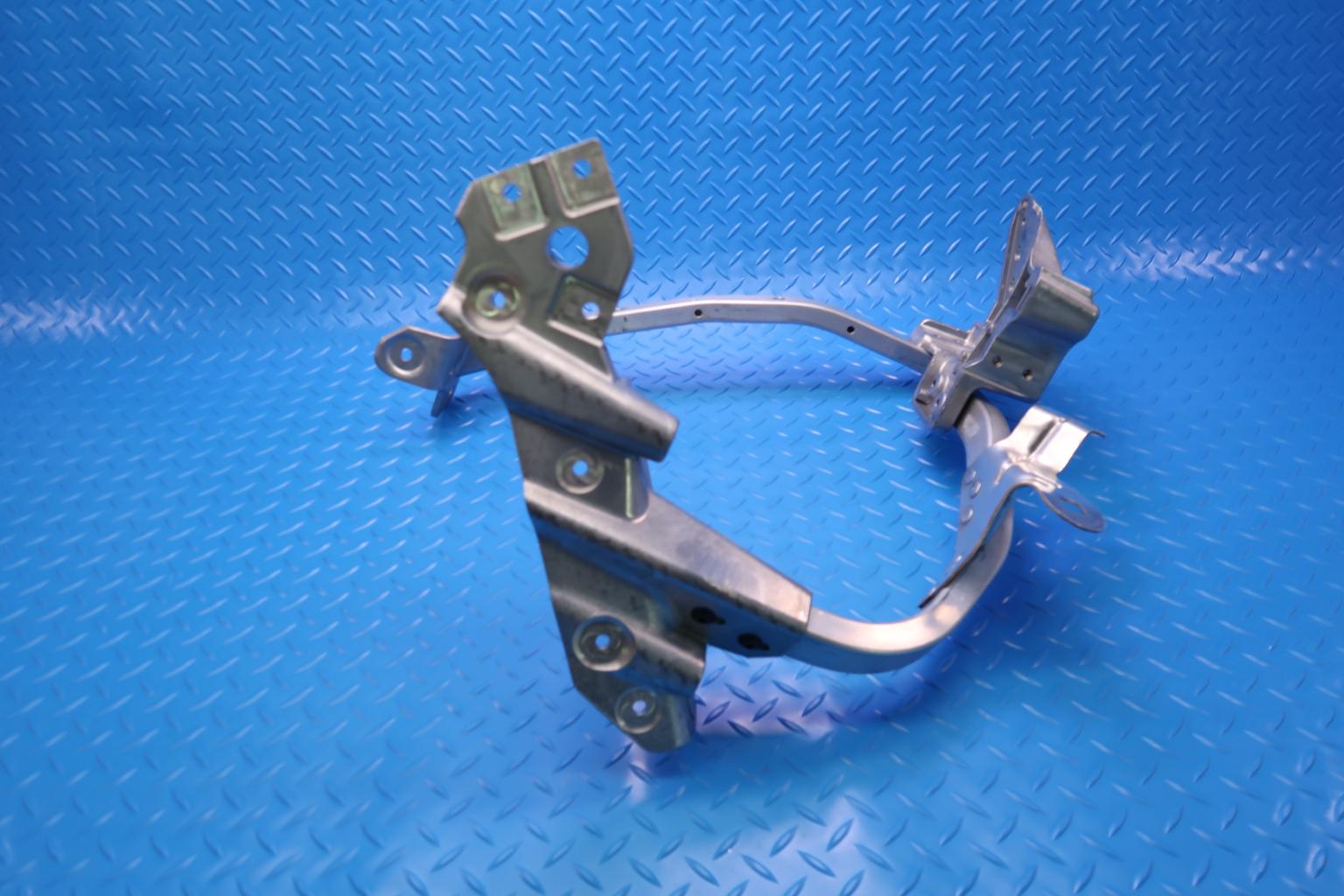 Bentley Bentayga right & left headlight cross support bracket #12662