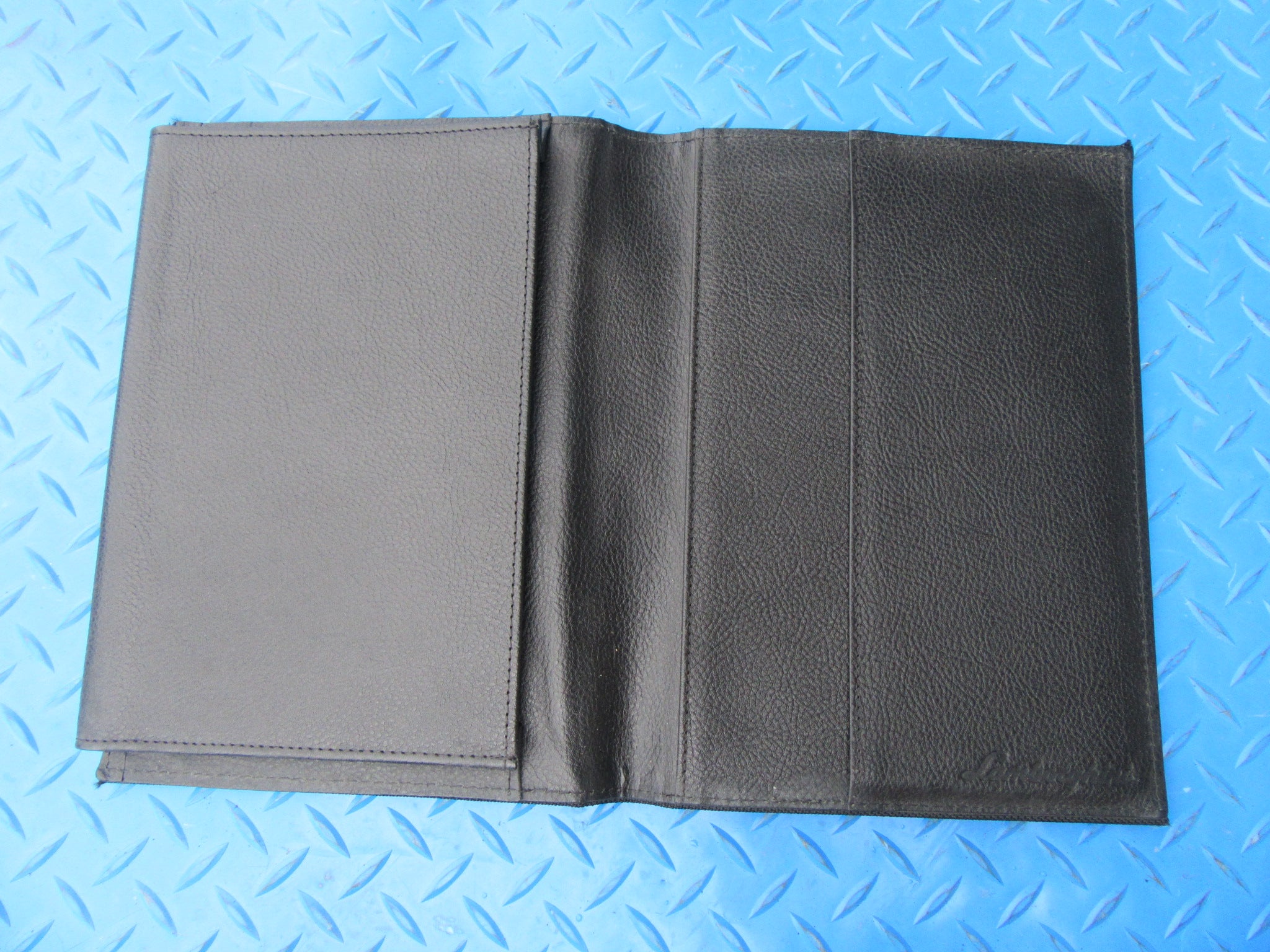 Lamborghini manual pouch with roadside assist booklet #2375