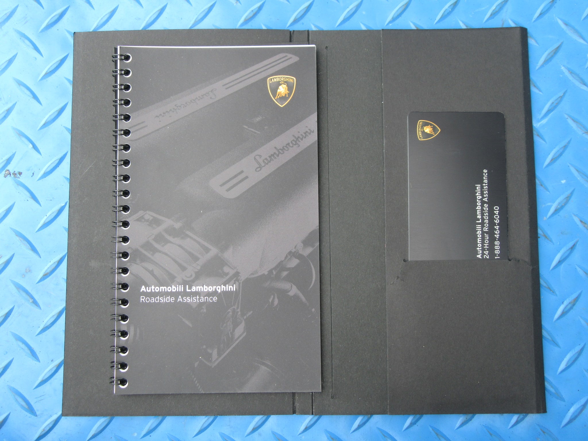 Lamborghini manual pouch with roadside assist booklet #2375
