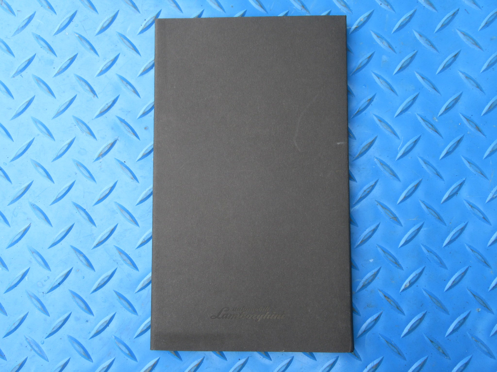Lamborghini manual pouch with roadside assist booklet #2375