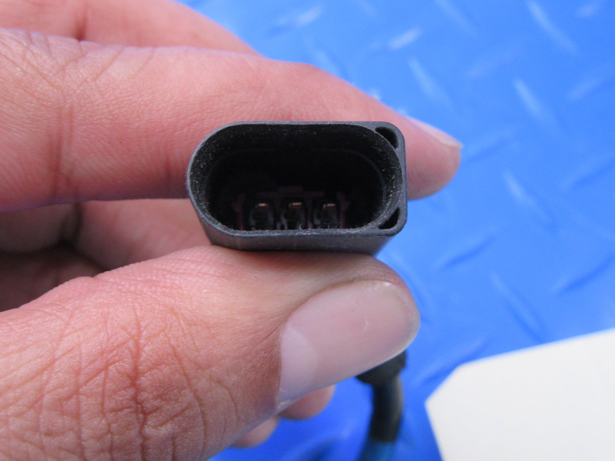 Bentley Continental Flying Spur GT GTC right front acceleration sensor #2058
