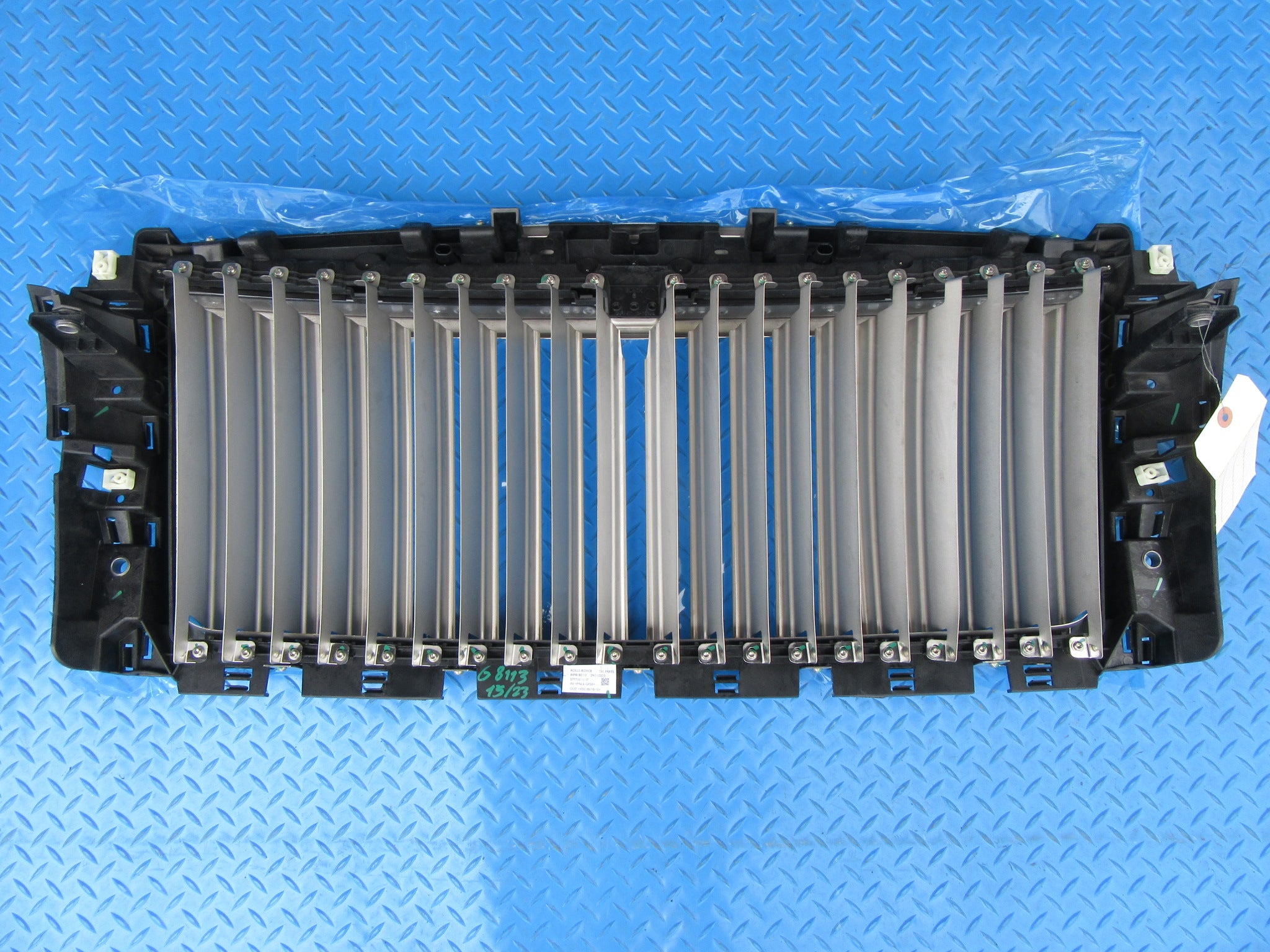 Rolls Royce Ghost front radiator grille assembly NEW #2659