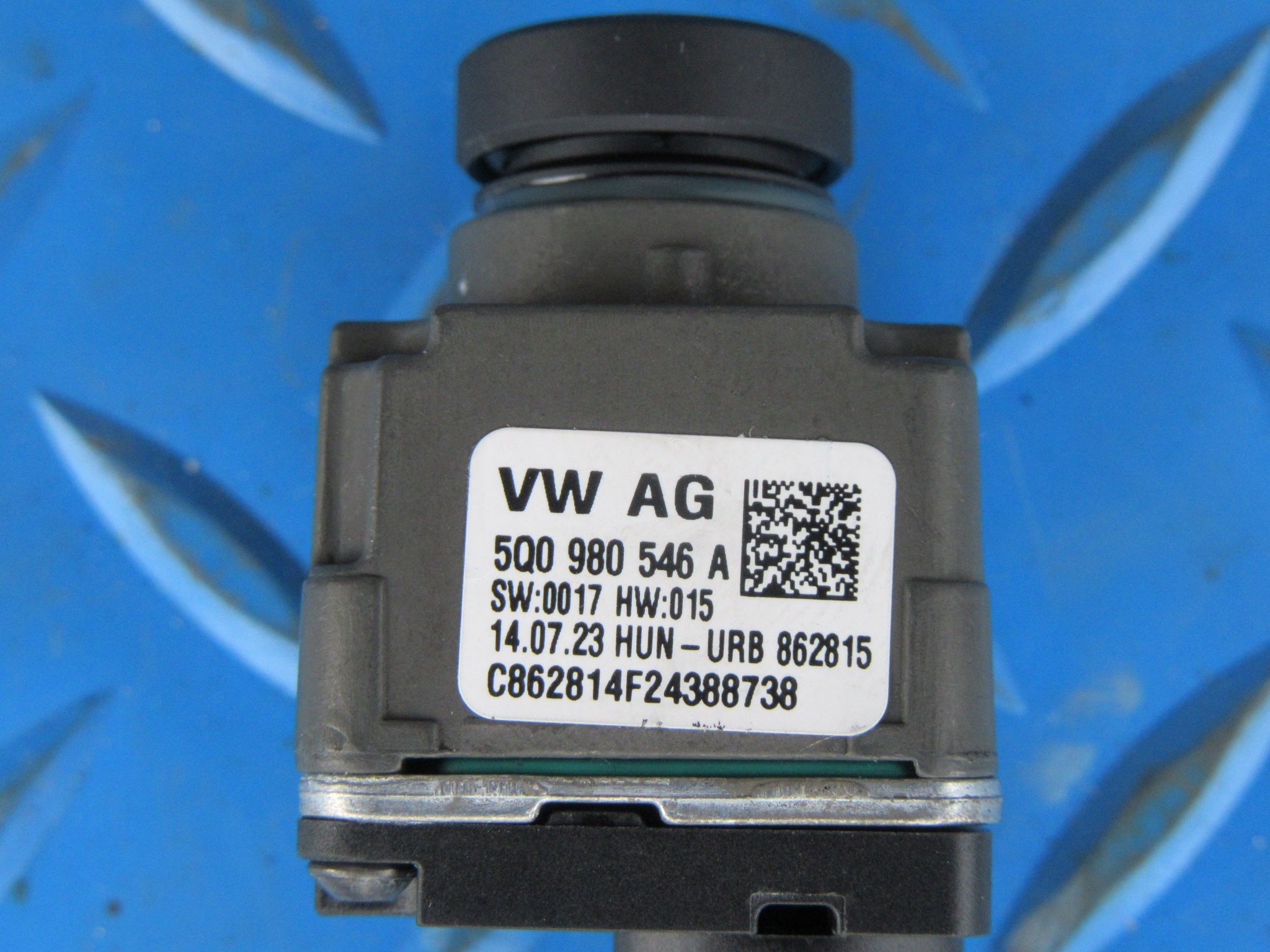 Bentley Bentayga front grille side mirror camera #2654