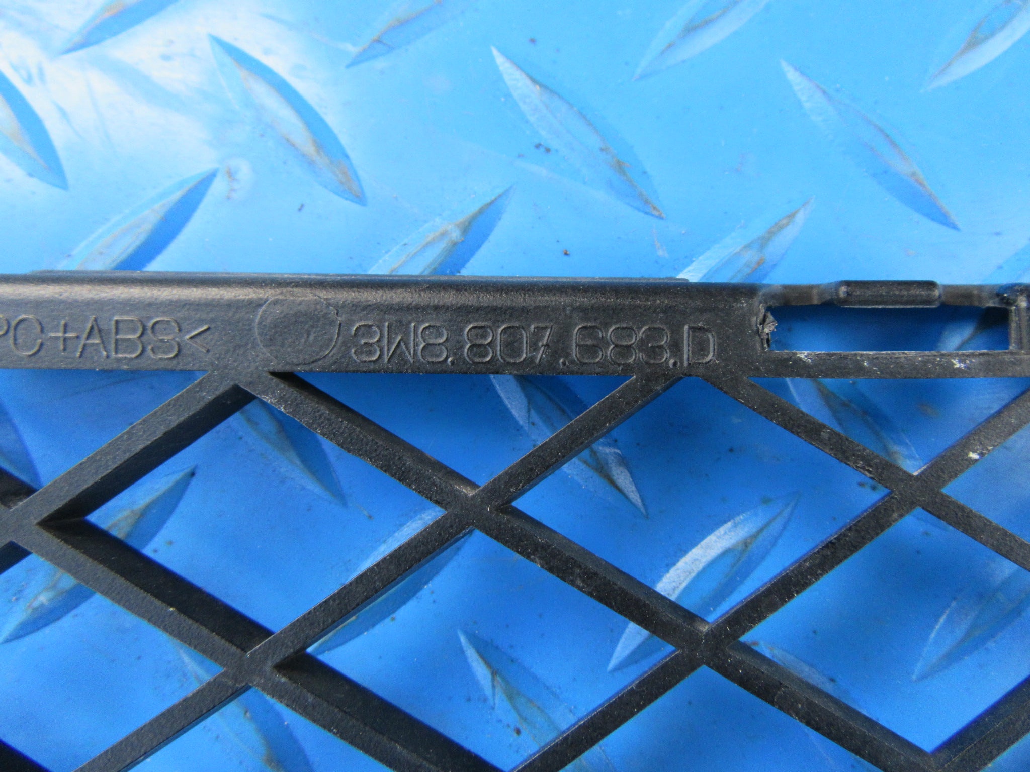 Bentley Continental GT GTC Flying Spur Speed left front bumper grille black #2045
