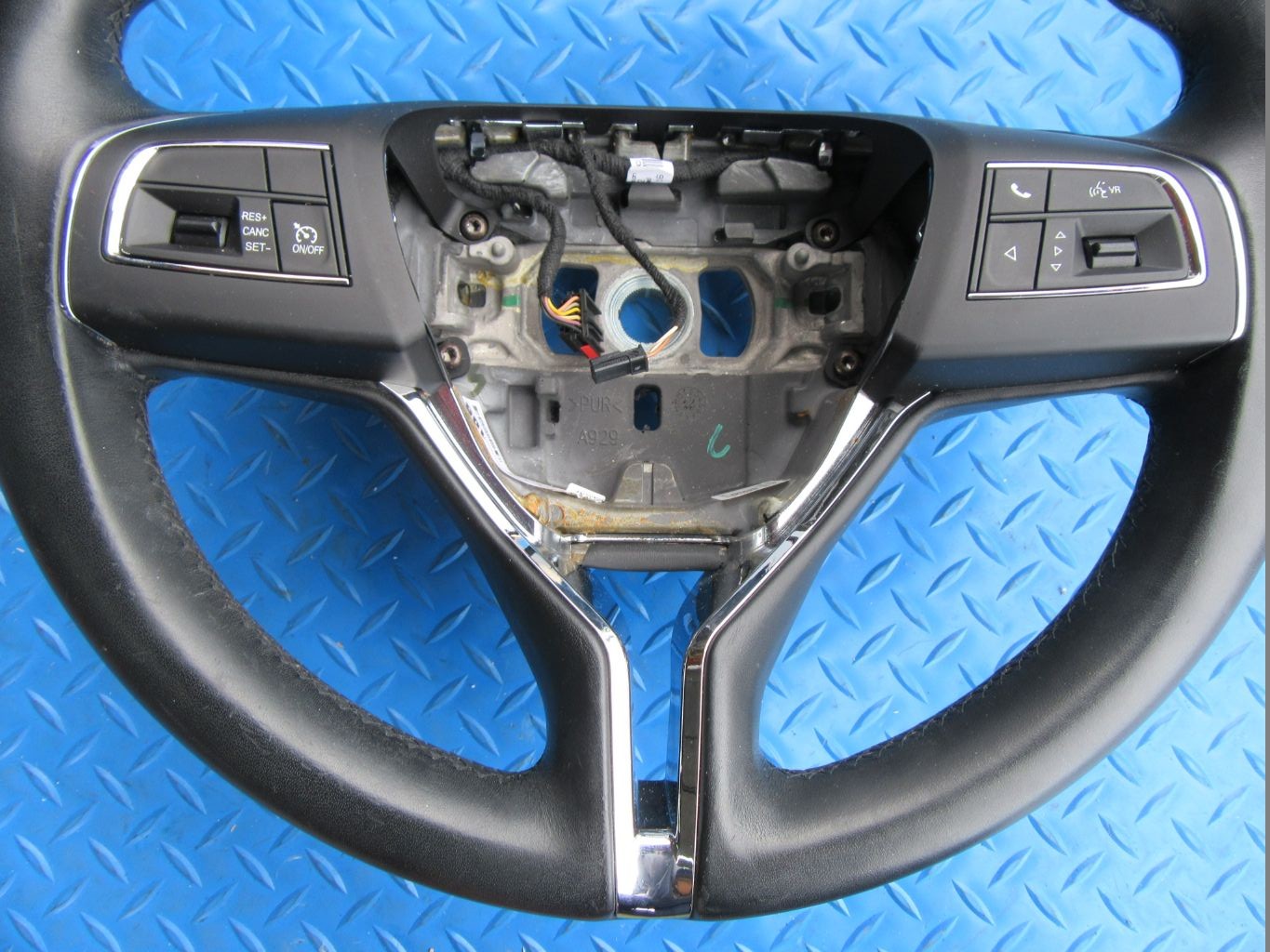 Maserati Quattroporte steering wheel #7110