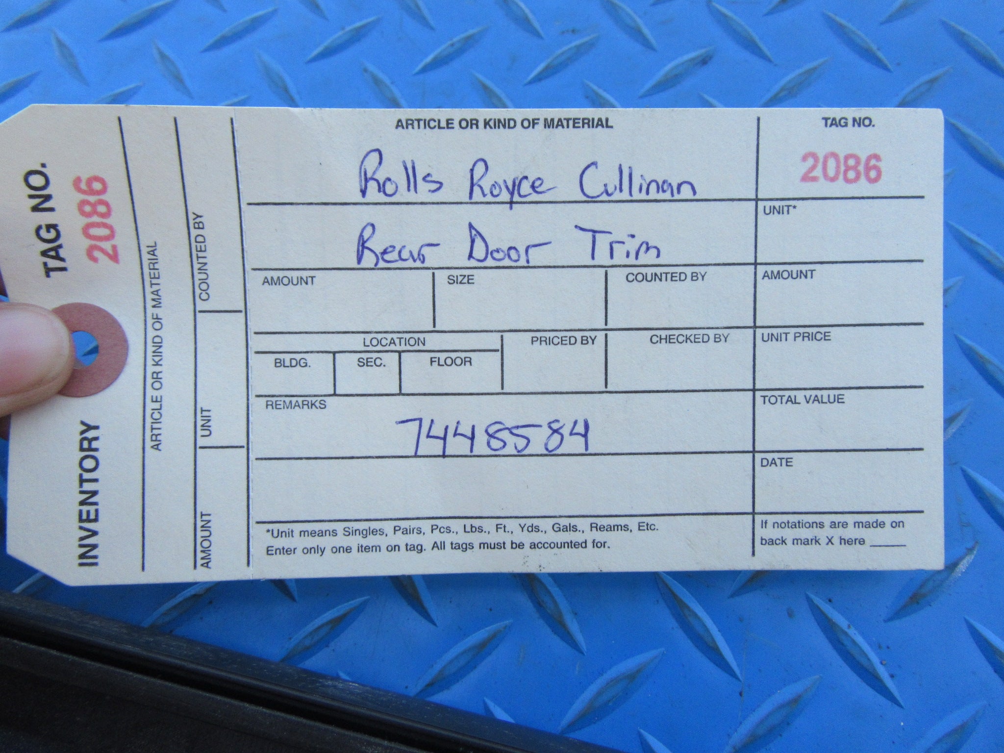 Rolls Royce Cullinan right rear door rub strip trim #2086