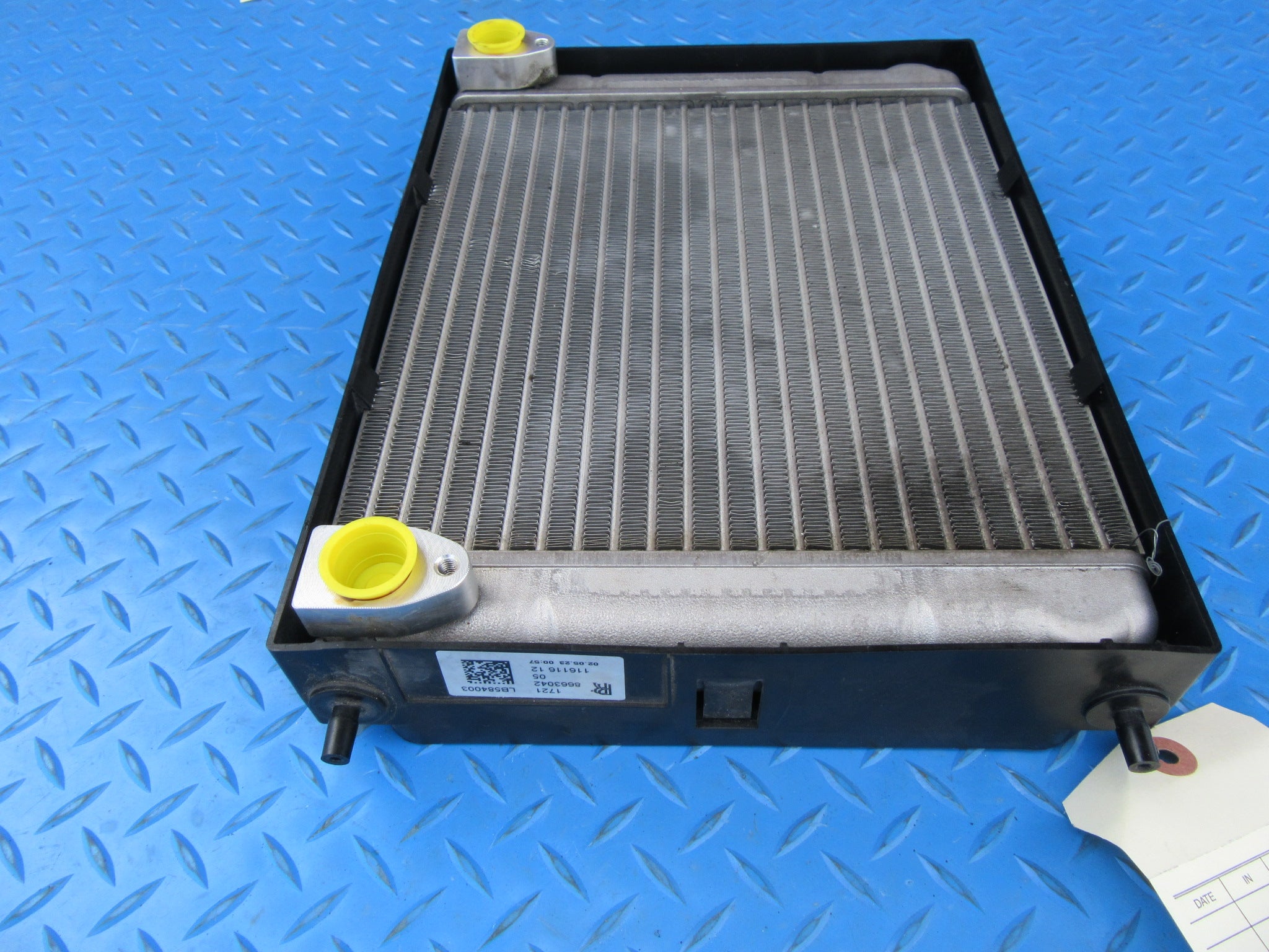 Rolls Royce Cullinan Phantom Ghost engine oil cooler #2010