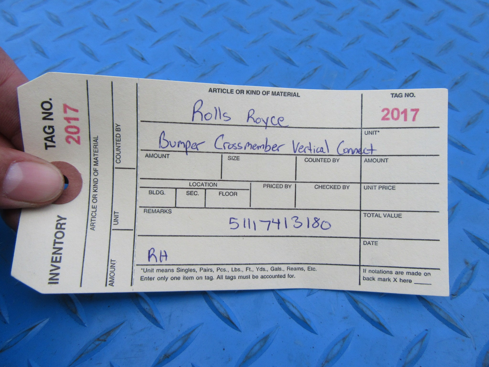 Rolls Royce Phantom Ghost Cullinan right front crash box vertical connect bracket #2017