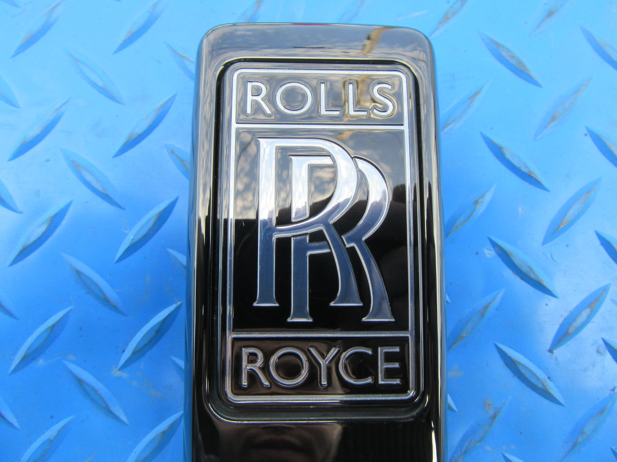 Rolls Royce Cullinan Spectre Ghost RR21 Black Badge side marker emblem #2018