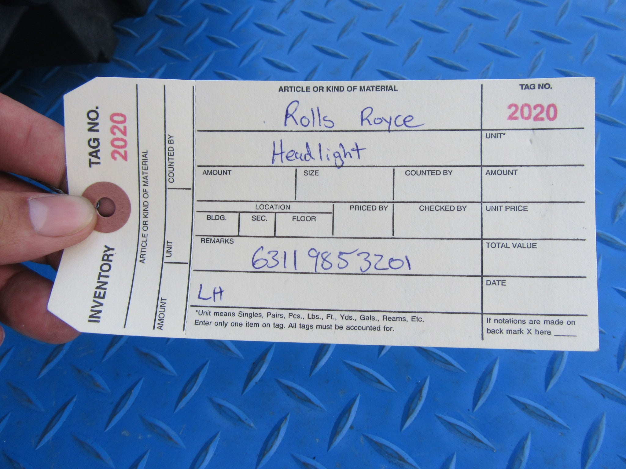 Rolls Royce Cullinan left headlight #2020